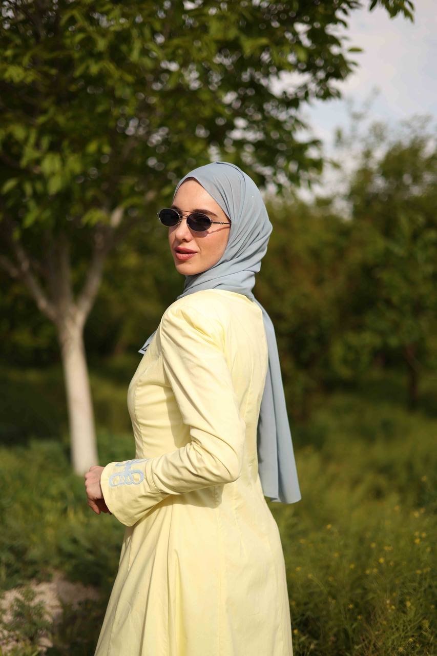 Farah Poplin Dress in Butter Yellow - Image 2