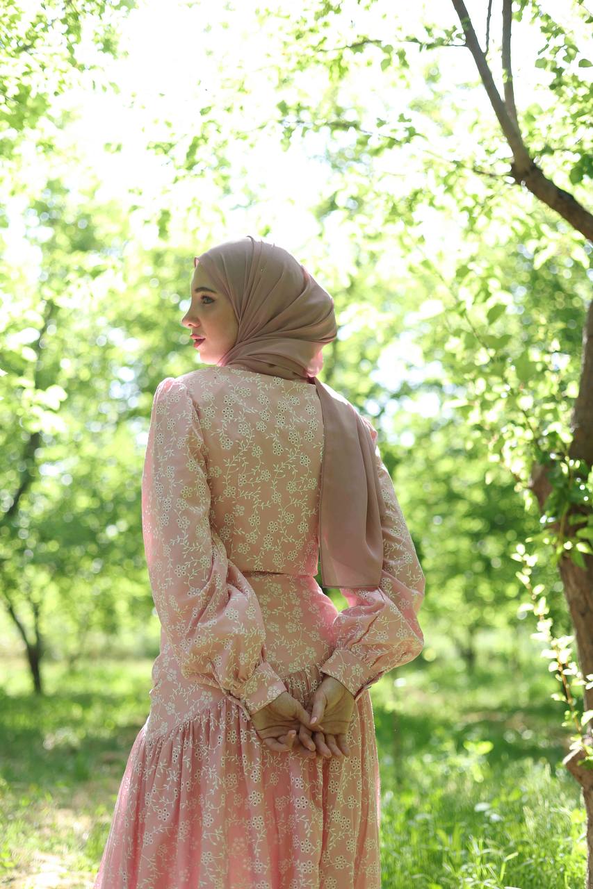 Areej Floral Set in Blush Petal - Image 4