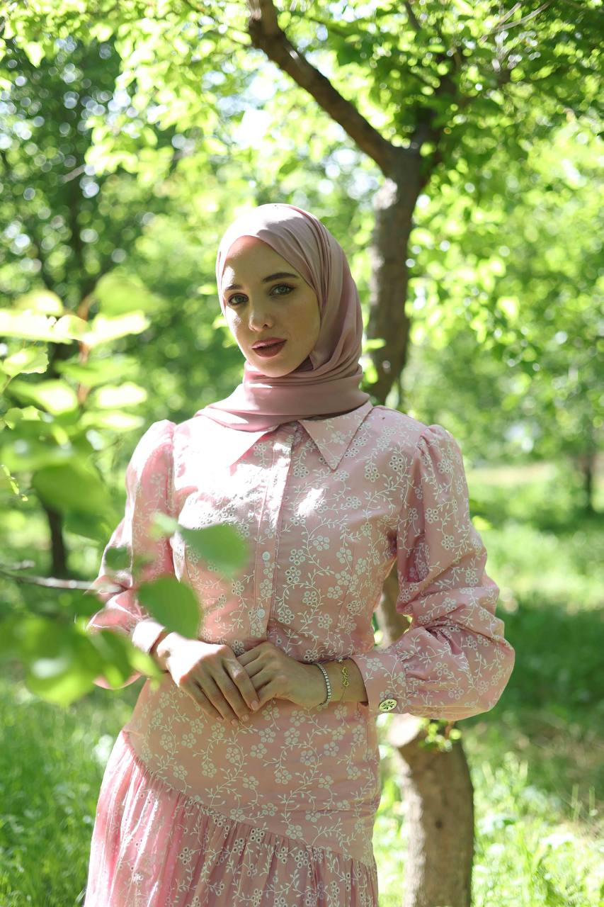 Areej Floral Set in Blush Petal - Image 2