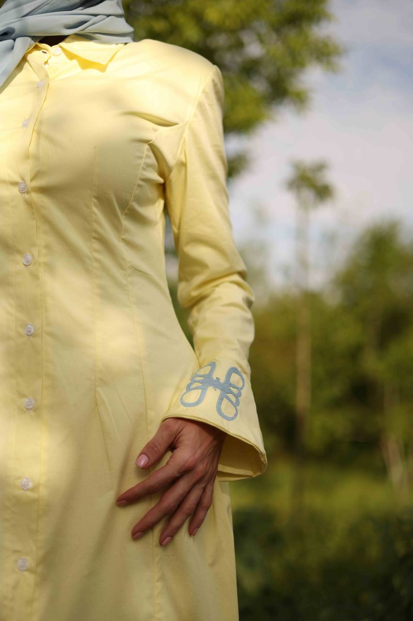 Farah Poplin Dress in Butter Yellow - Image 5