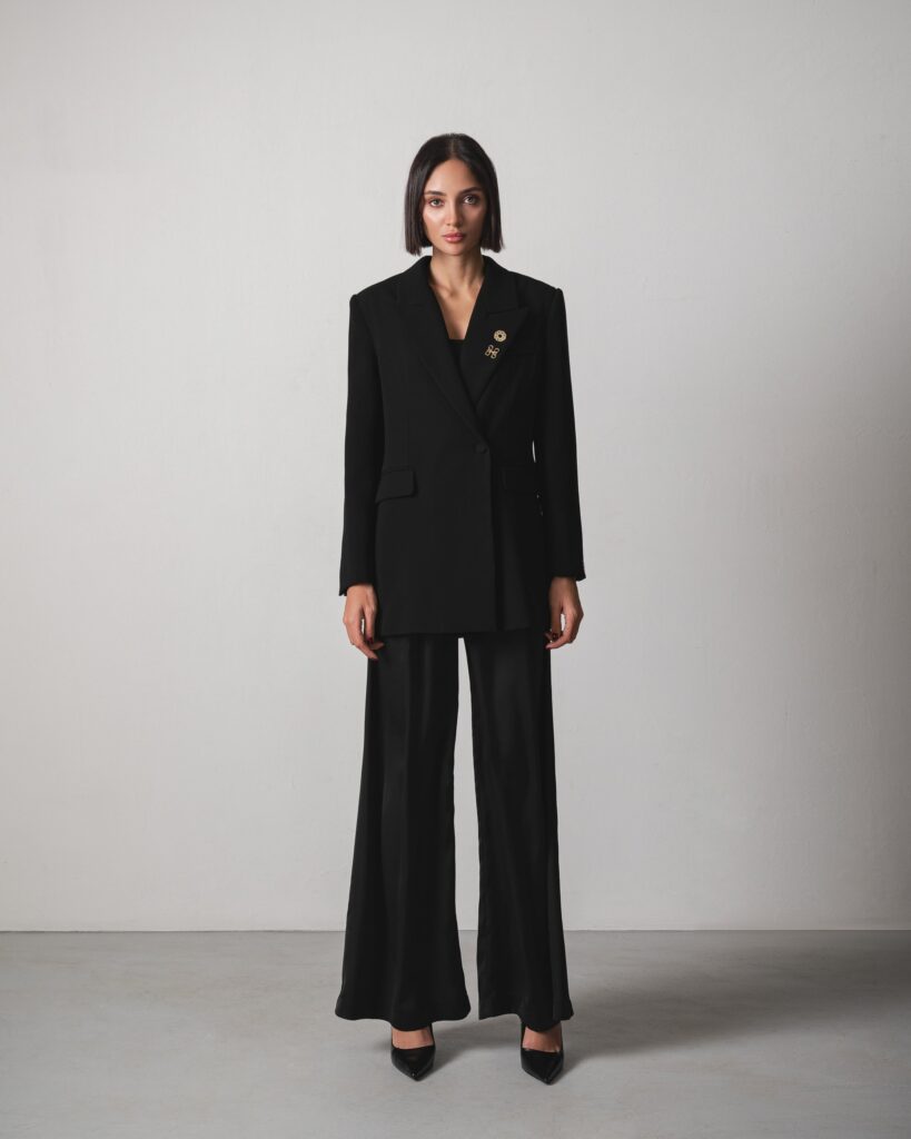 Lana Oversize Blazer in Black
