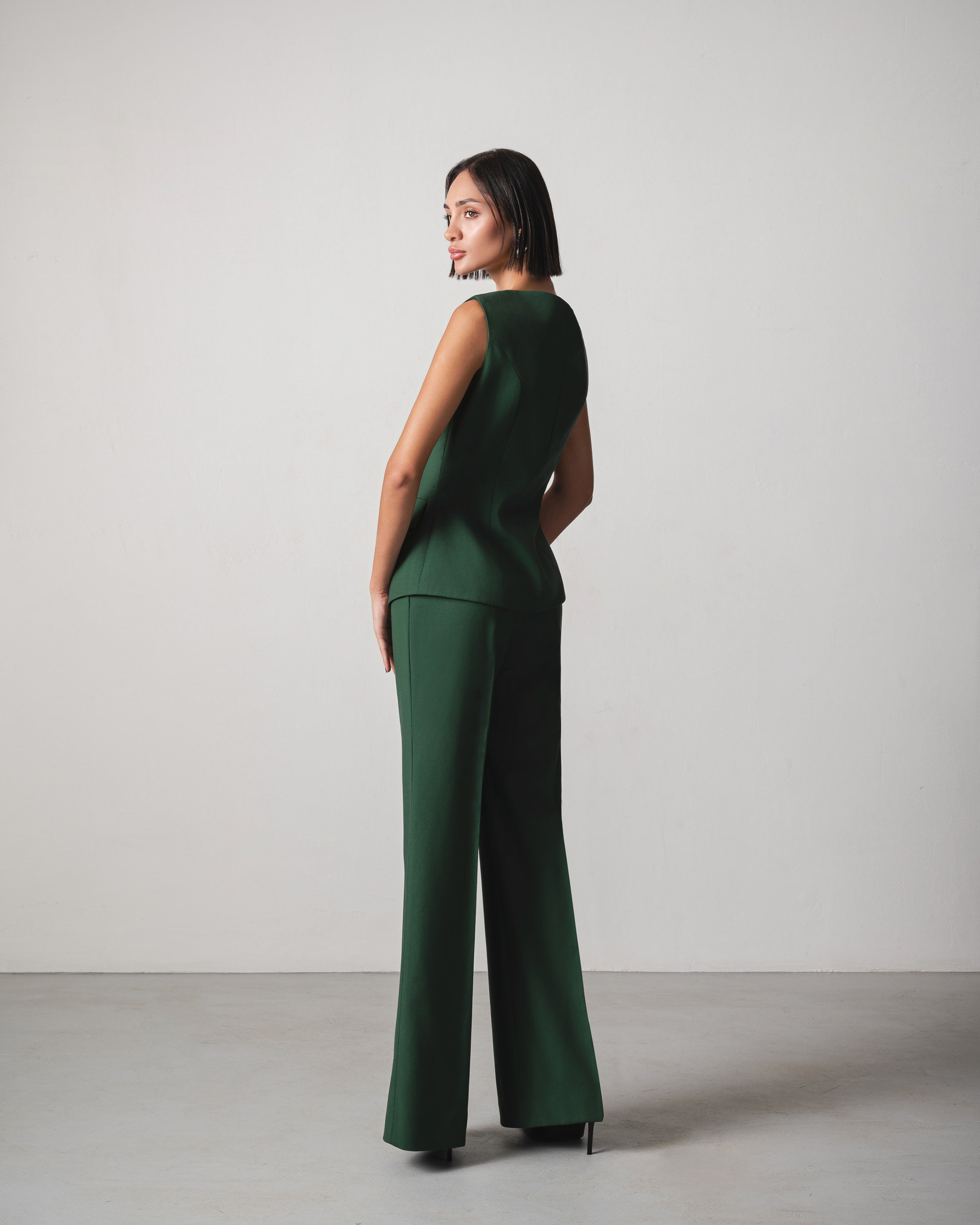 Yusra Set in Dark Green - Image 2
