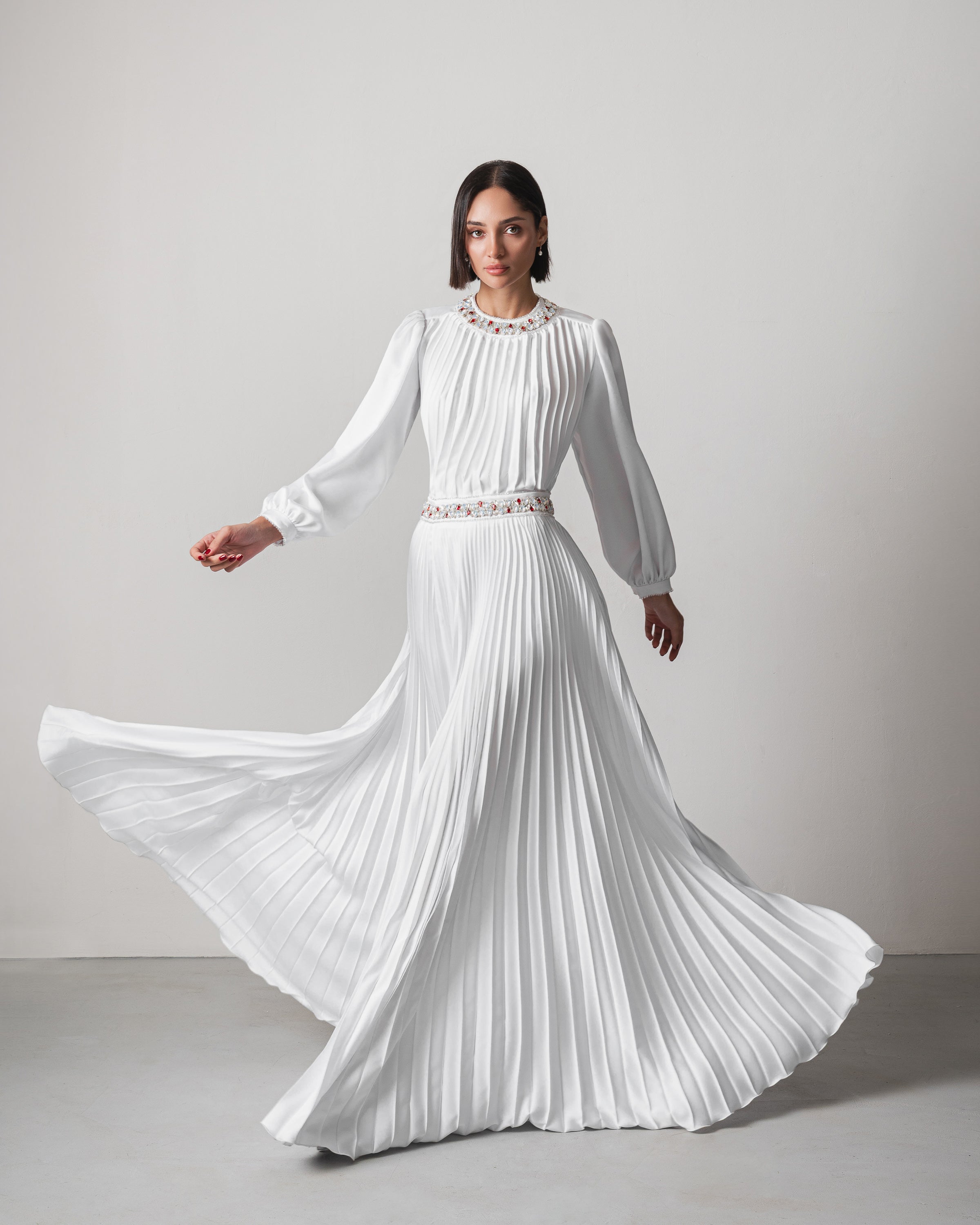 Reem Set in Crisp White - Image 2