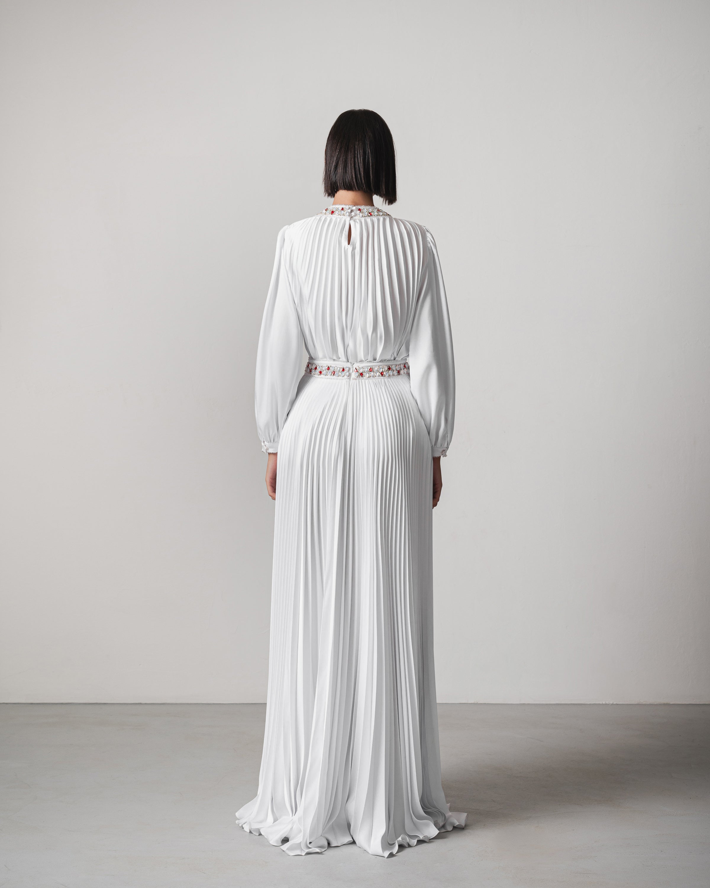 Reem Set in Crisp White - Image 3