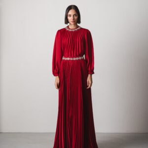 Reem Set in Cherry Red