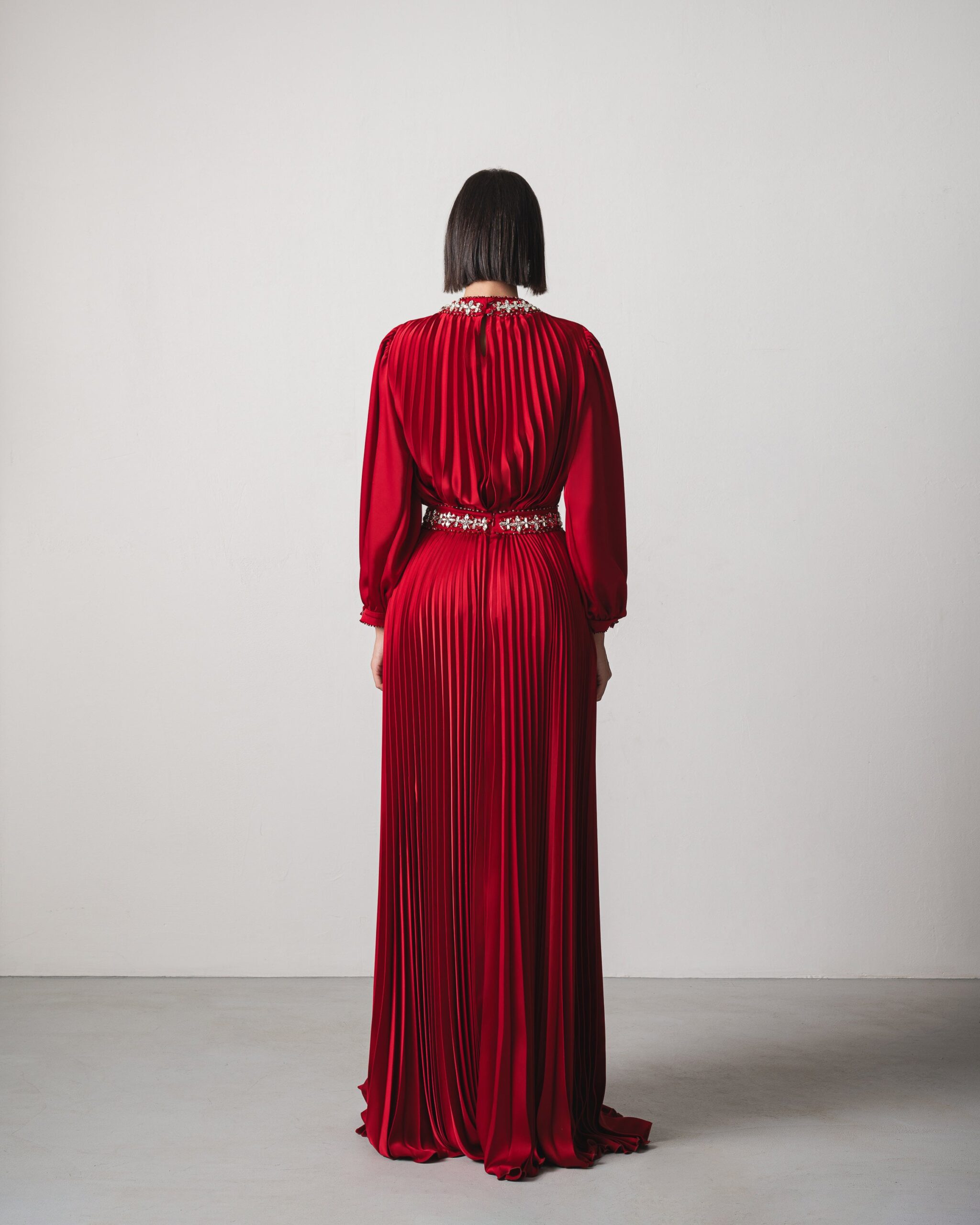 Reem Set in Cherry Red - الصورة 5