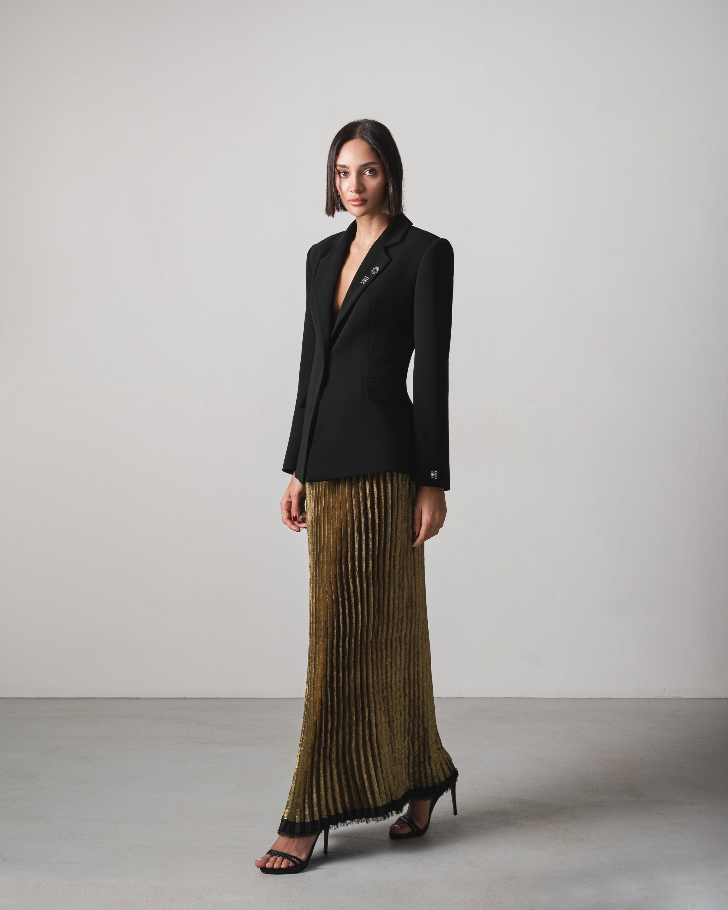 Nora Blazer in Black - Image 3