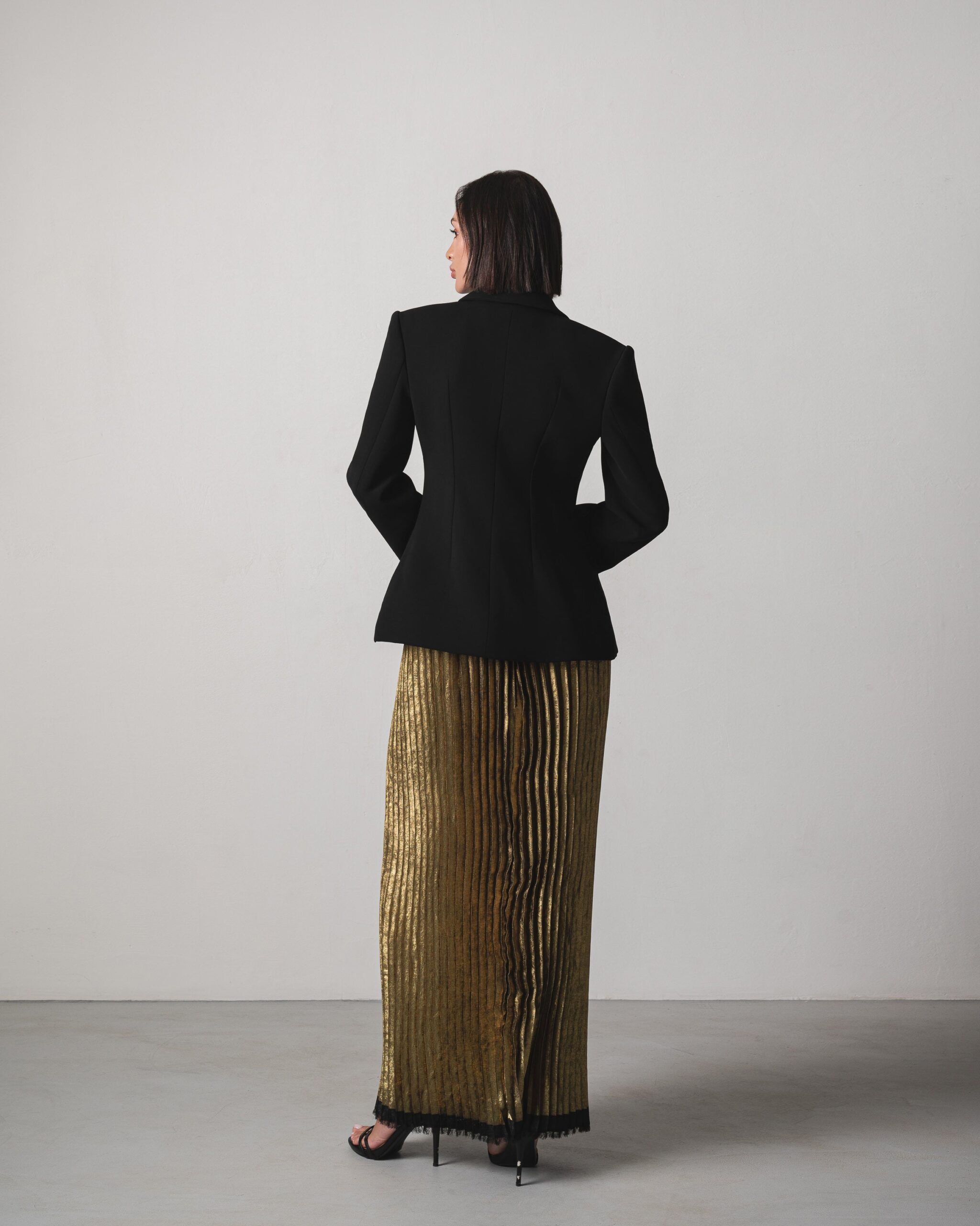 Nora Blazer in Black - Image 4
