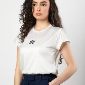 H logo t-shirt with navy blue embroidery