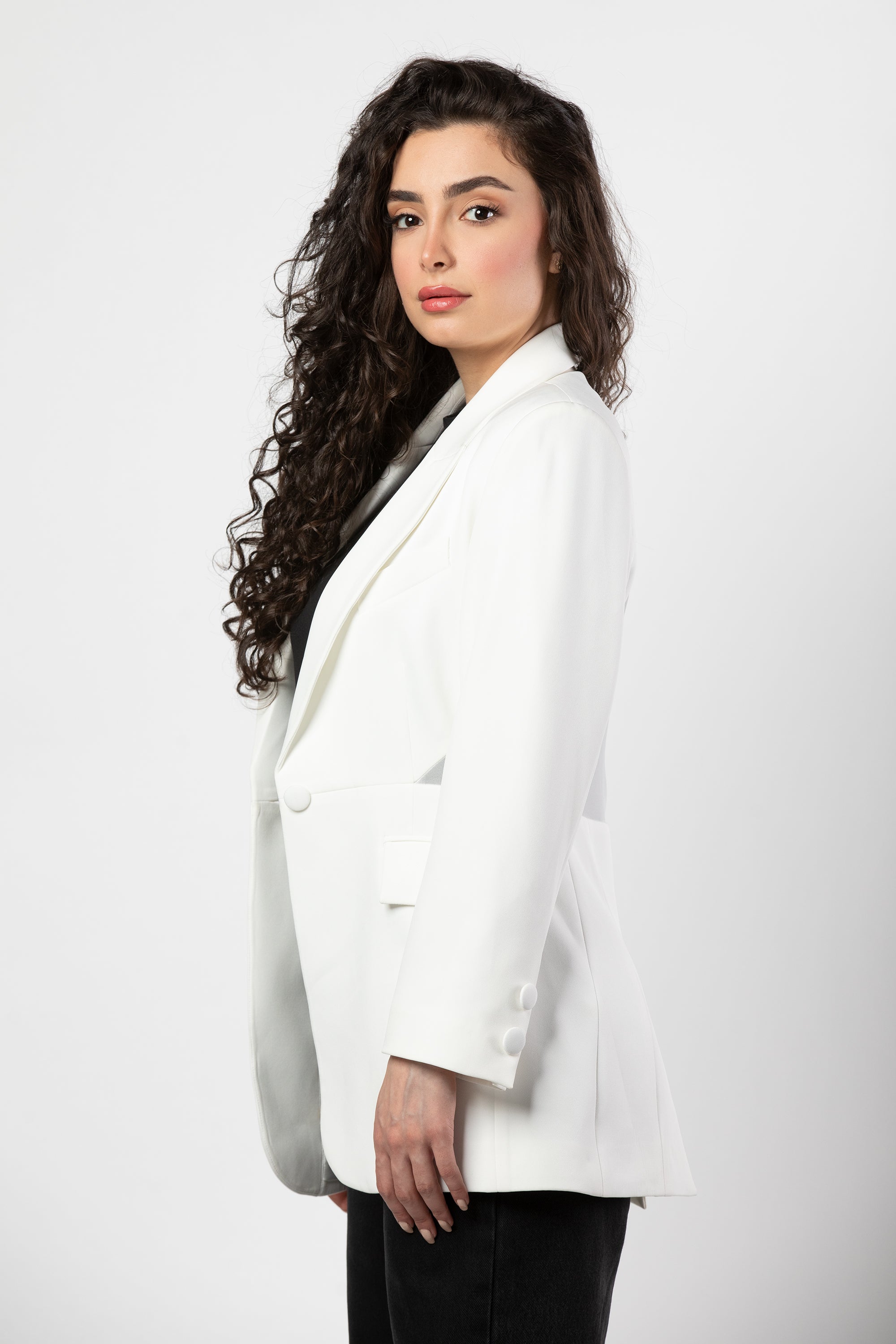 Aleen fitted blazer in crisp white - Image 4