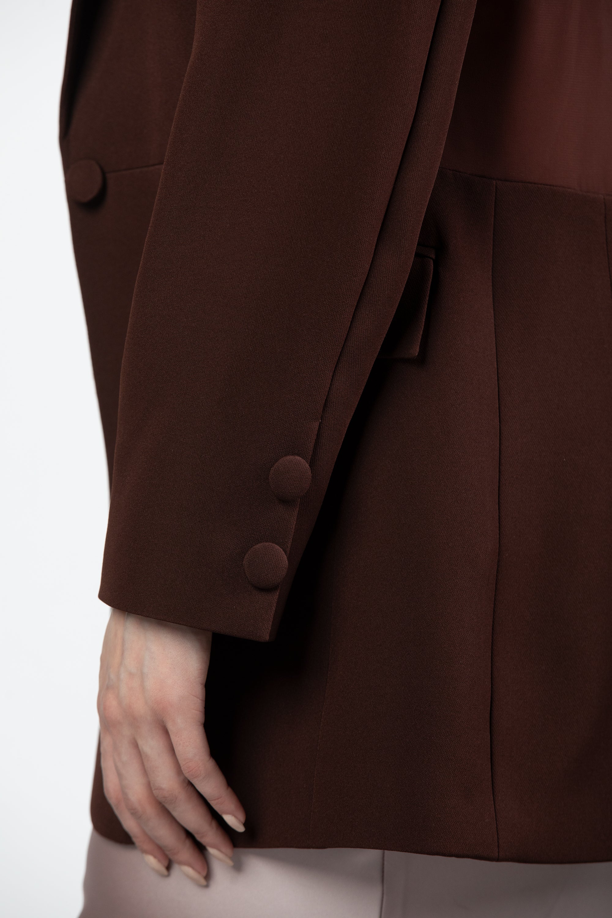 Aleen fitted blazer in mocha mousse - Image 5