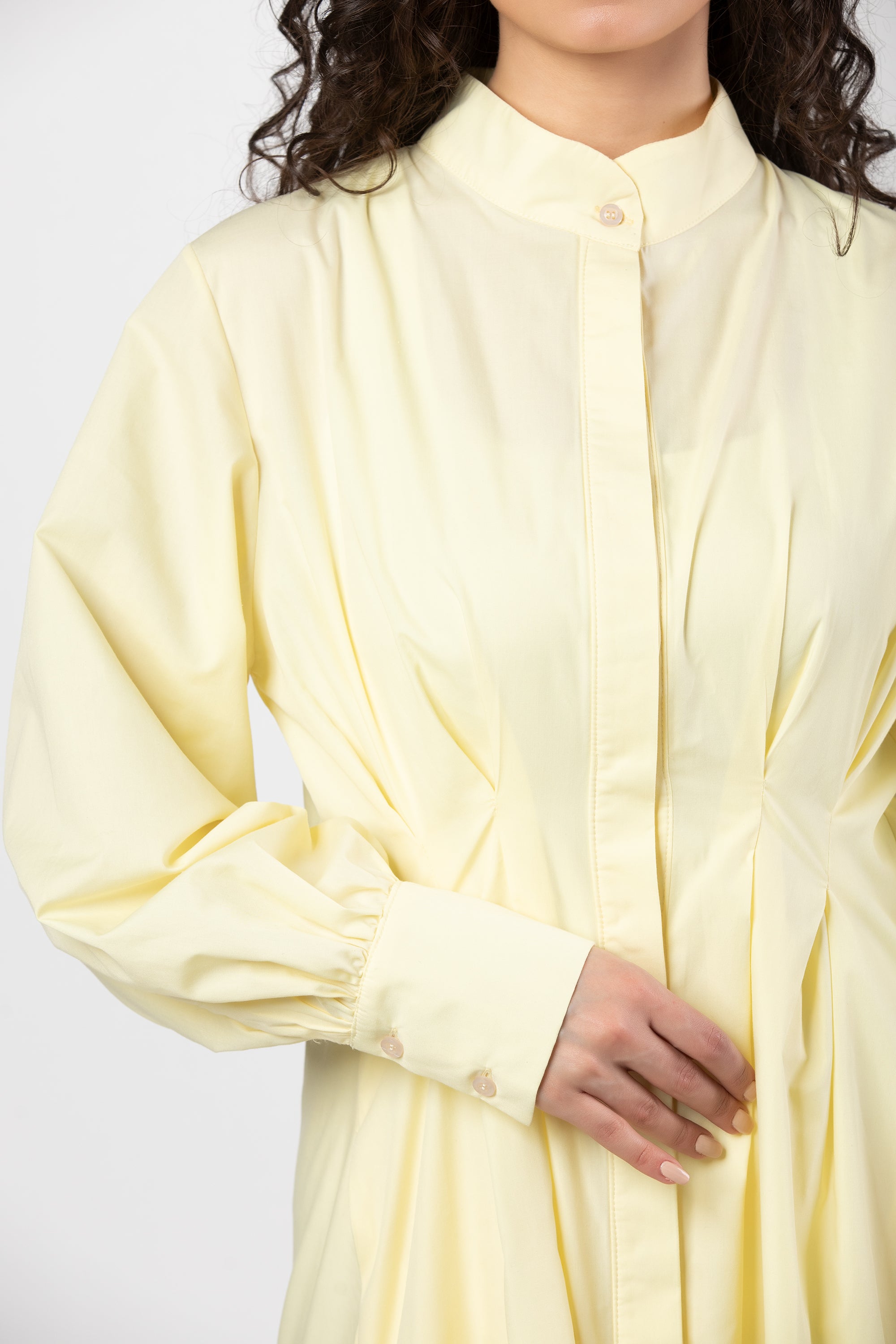 Noor midi dress in butter yellow - Image 4