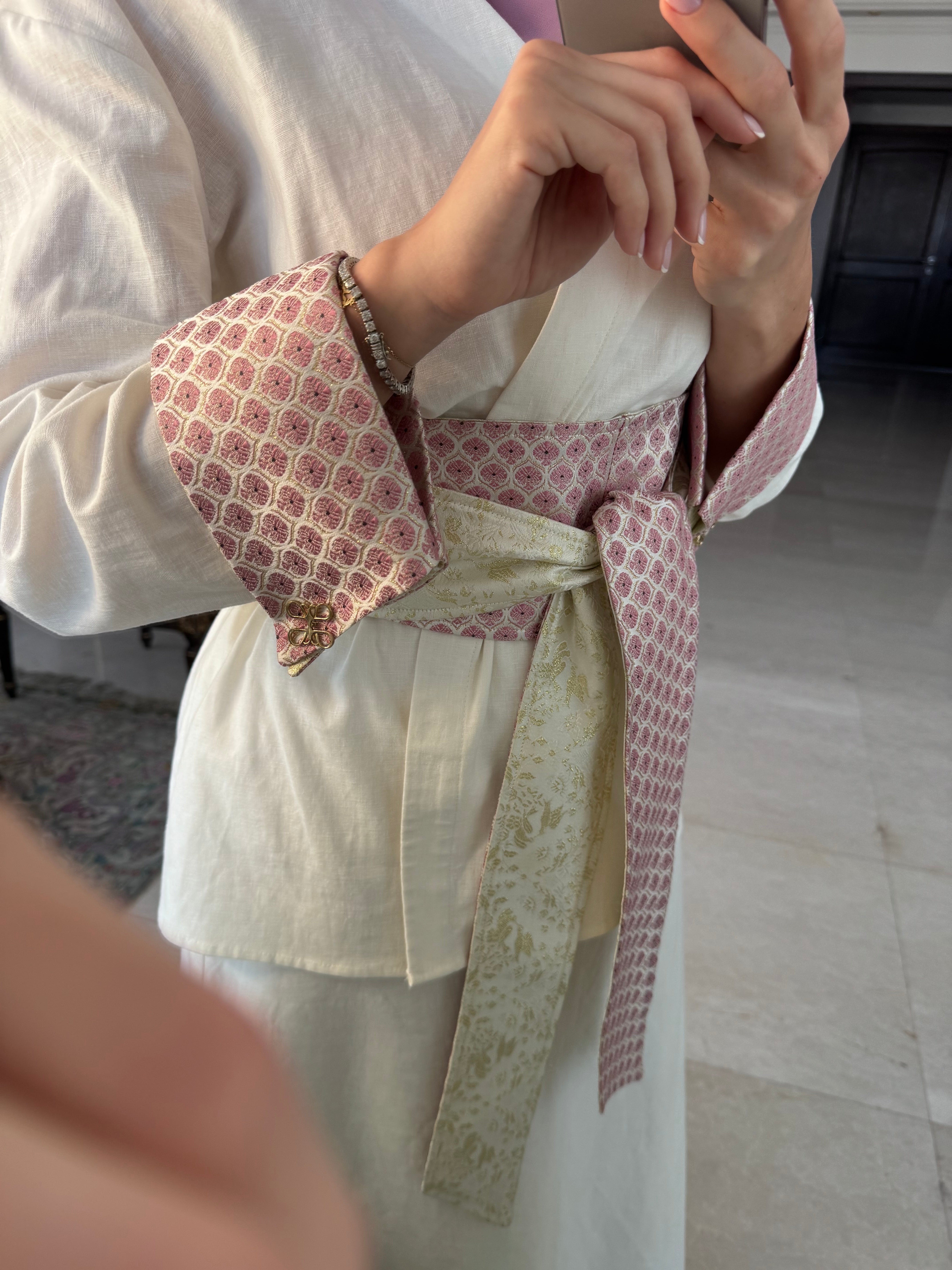 Julia Linen Set with Brocade - Image 2